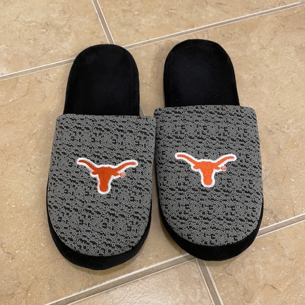 Men’s Texas Slippers - Picture 1 of 7